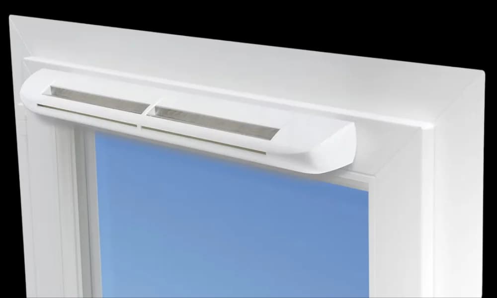 PVC window with a free ventilation flap gift