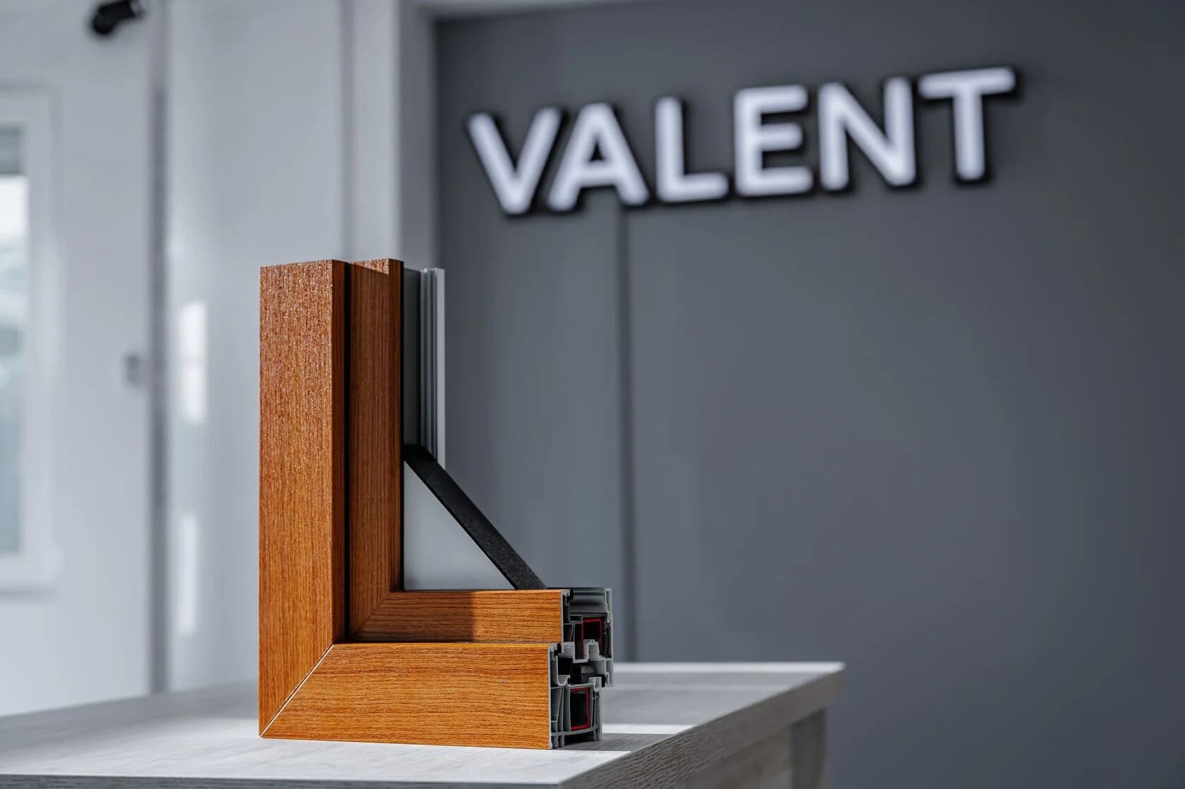 Birou VALENT — producție și showroom